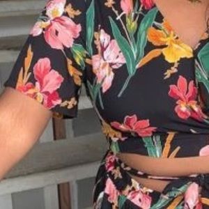 Cute summer top 🖤